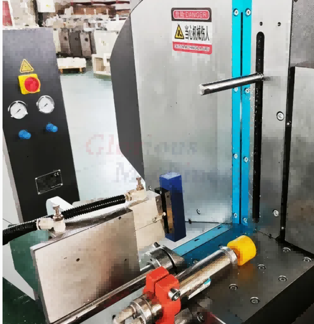 550 CNC ултрапрецизен вътрешен въртящ се трион (45°/90°)