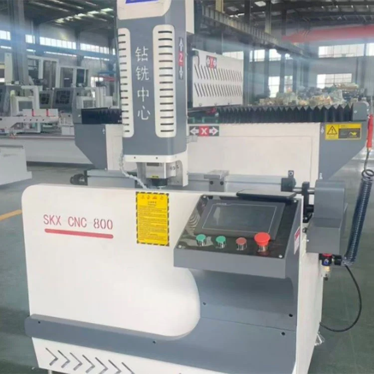 800 mm CNC обработващ център за промишлени алуминиеви профили