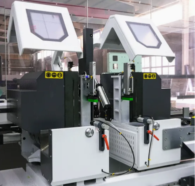 CNC трион с двойна глава за прецизно рязане за 45° и 90°